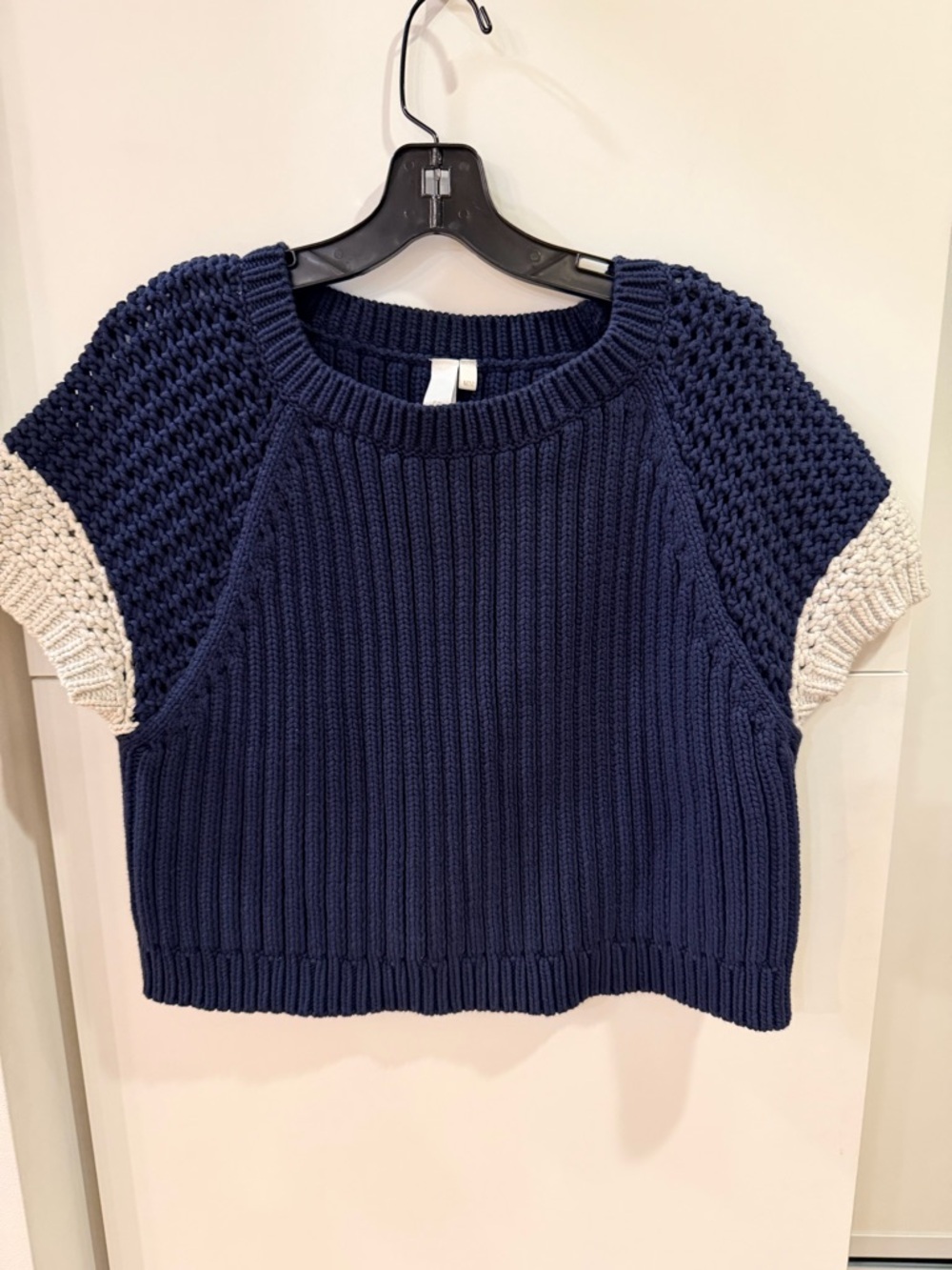 SI-IAE Cropped Knit Sweater Size Medium – Navy, Chunky Knit, Heavyweight